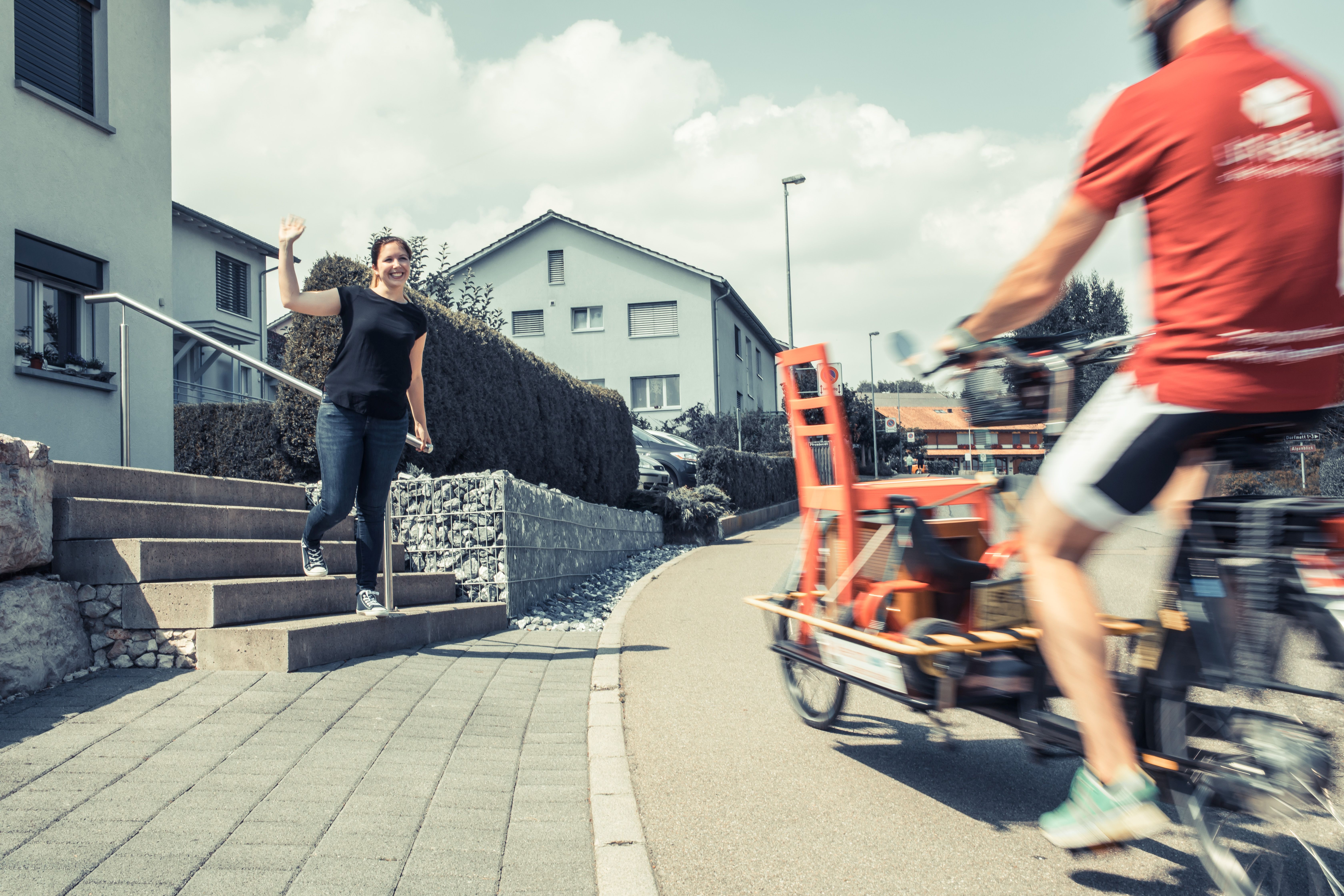 Uniskat-Velokurier liefert aus